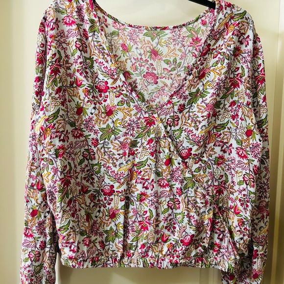 LOFT Floral Back Crop Top Long Sleeve Crew Neck Blouse Deep Back V, gently used - Picture 4 of 6